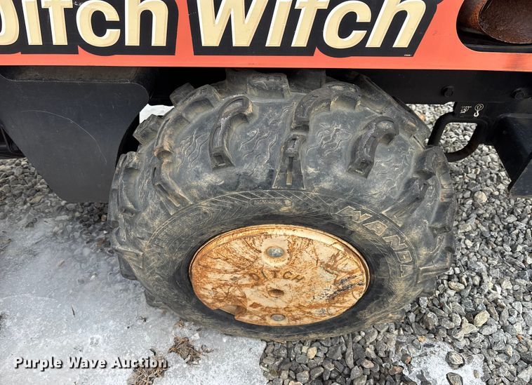 image for item YA2068 2016 Ditch Witch 410SX trencher