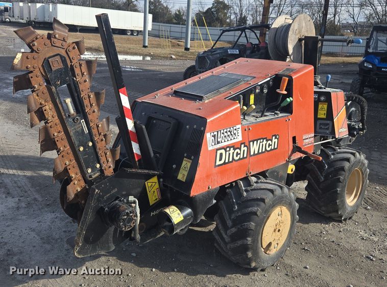 image for item YA2070 2018 Ditch Witch 410SX trencher