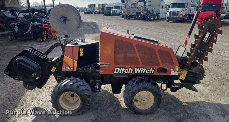 image for item YA2070 2018 Ditch Witch 410SX trencher