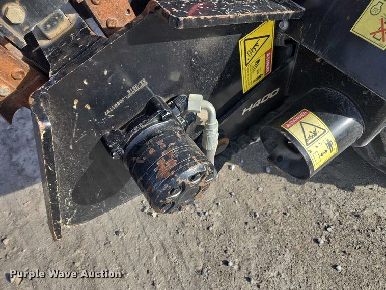 image for item YA2070 2018 Ditch Witch 410SX trencher