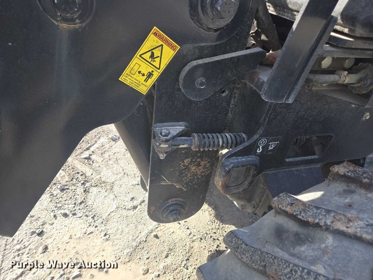 image for item YA2070 2018 Ditch Witch 410SX trencher