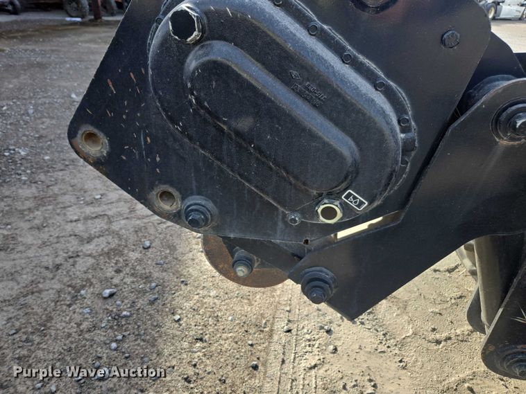 image for item YA2070 2018 Ditch Witch 410SX trencher