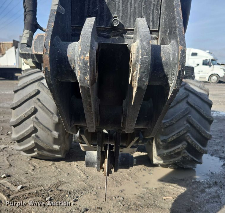 image for item YA2070 2018 Ditch Witch 410SX trencher