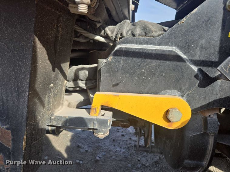 image for item YA2070 2018 Ditch Witch 410SX trencher