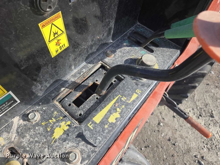 image for item YA2070 2018 Ditch Witch 410SX trencher