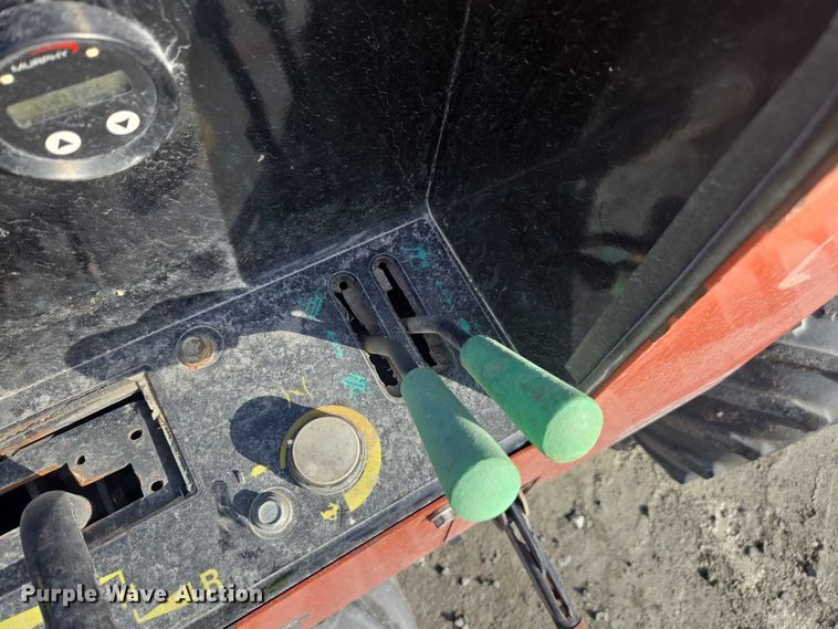 image for item YA2070 2018 Ditch Witch 410SX trencher