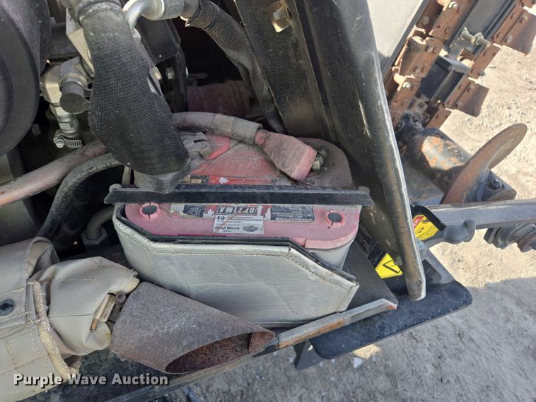 image for item YA2070 2018 Ditch Witch 410SX trencher