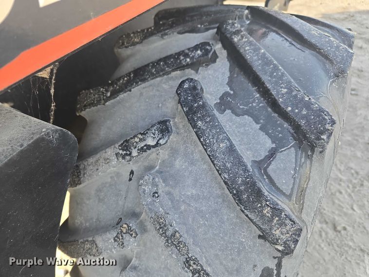 image for item YA2070 2018 Ditch Witch 410SX trencher