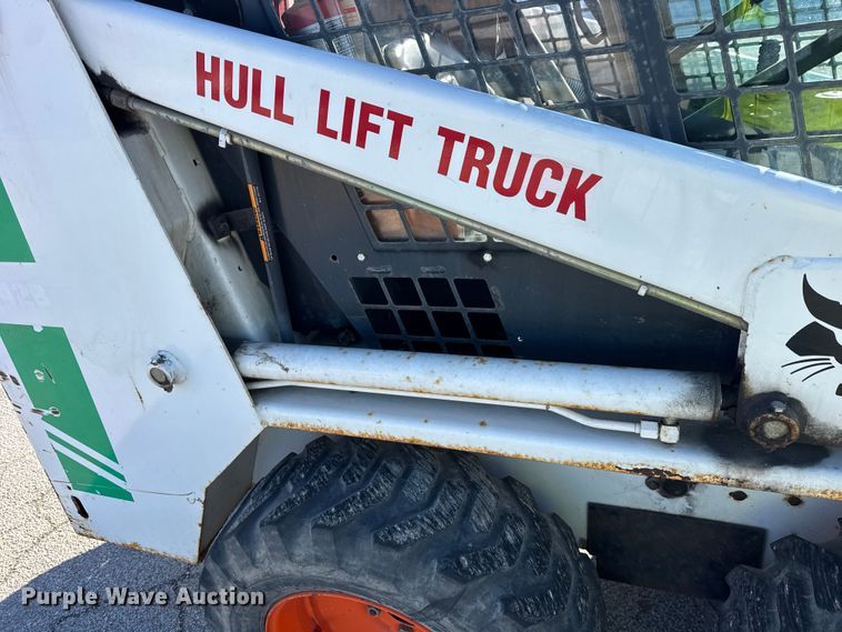image for item YA2071 1991 Bobcat 642B skid steer loader