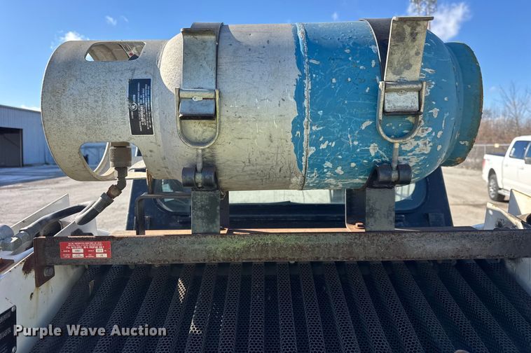 image for item YA2071 1991 Bobcat 642B skid steer loader