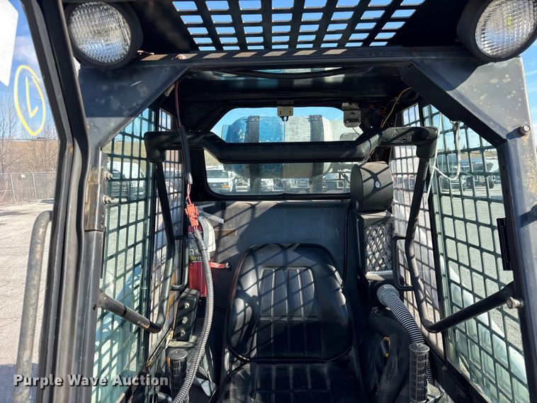 image for item YA2071 1991 Bobcat 642B skid steer loader