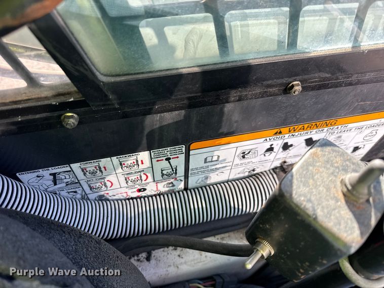 image for item YA2071 1991 Bobcat 642B skid steer loader