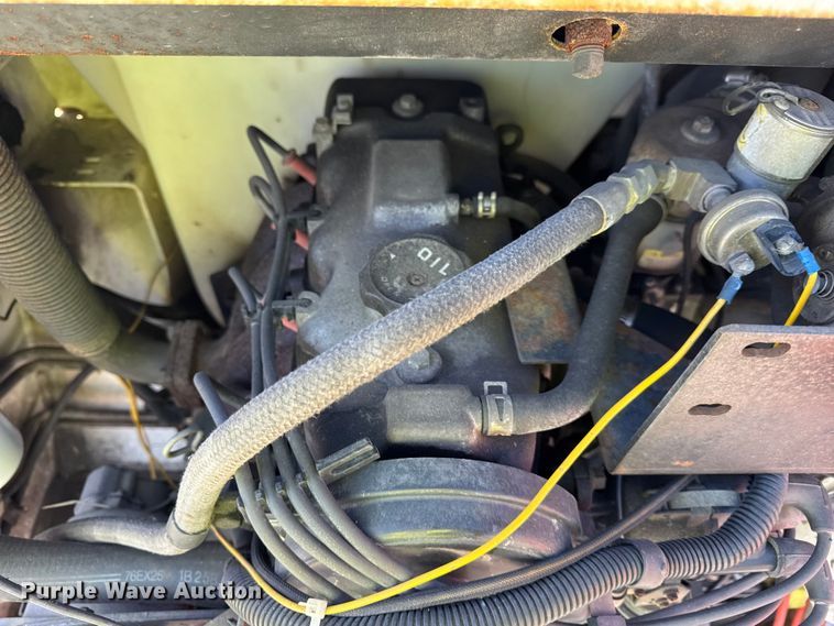 image for item YA2071 1991 Bobcat 642B skid steer loader