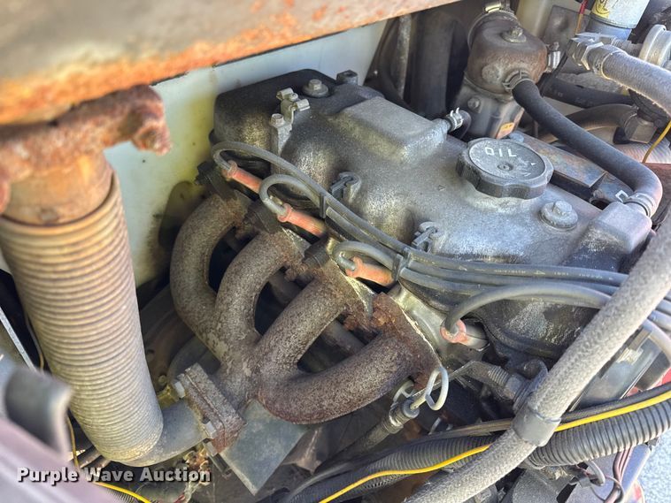 image for item YA2071 1991 Bobcat 642B skid steer loader