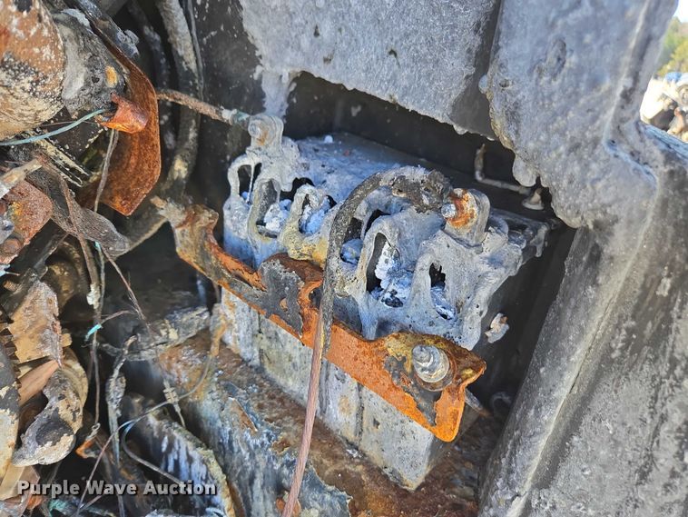 image for item YA2073 2014 Ditch Witch R300 cable plow