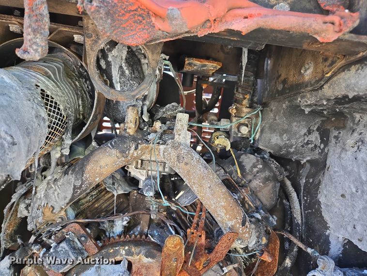 image for item YA2073 2014 Ditch Witch R300 cable plow