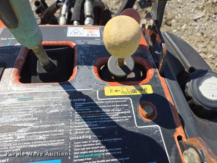 image for item YA2074 2015 Ditch Witch R300 cable plow