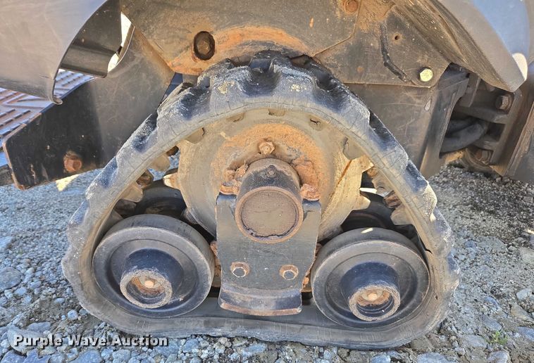 image for item YA2074 2015 Ditch Witch R300 cable plow