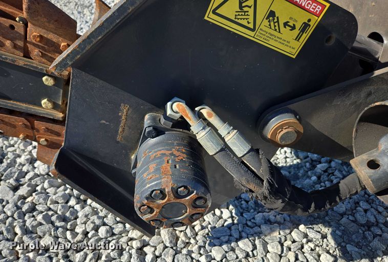 image for item YA2075 2016 Ditch Witch 410SX trencher