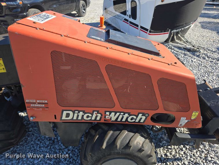 image for item YA2075 2016 Ditch Witch 410SX trencher
