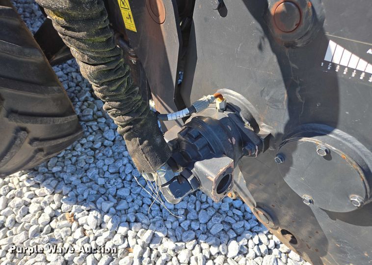 image for item YA2075 2016 Ditch Witch 410SX trencher