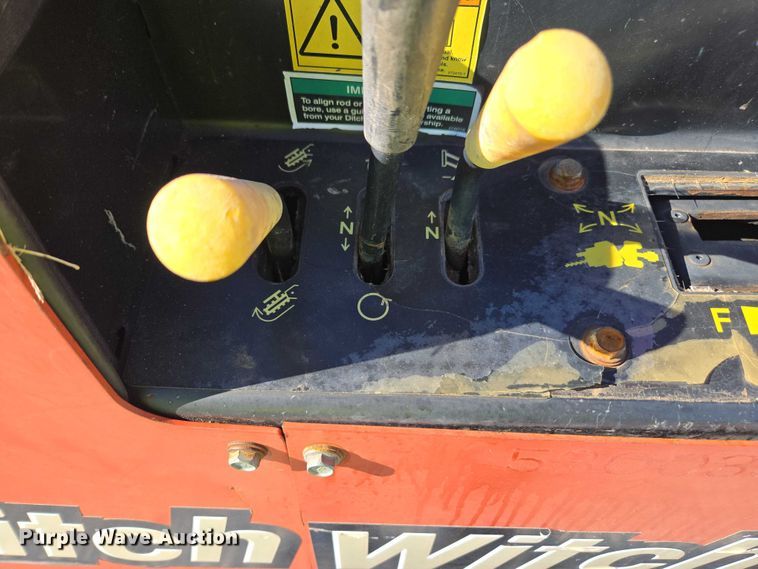 image for item YA2075 2016 Ditch Witch 410SX trencher