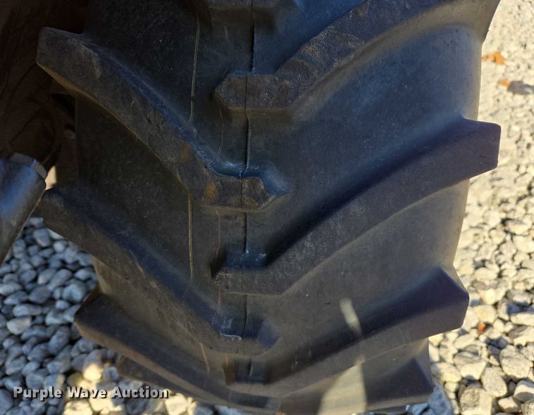 image for item YA2075 2016 Ditch Witch 410SX trencher