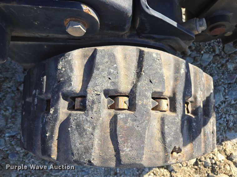 image for item YA2076 2013 Ditch Witch R300 cable plow