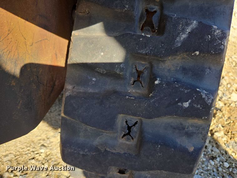 image for item YA2076 2013 Ditch Witch R300 cable plow