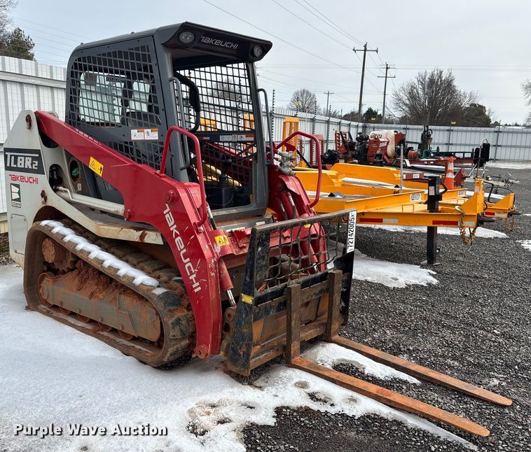 MINI CARGADOR SOBRE ORUGAS 2025 TAKEUCHI TL8R2