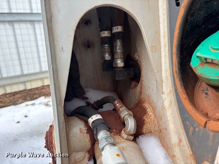 image for item YA2087 2025 Takeuchi TL8R-2 tracked skid steer loader