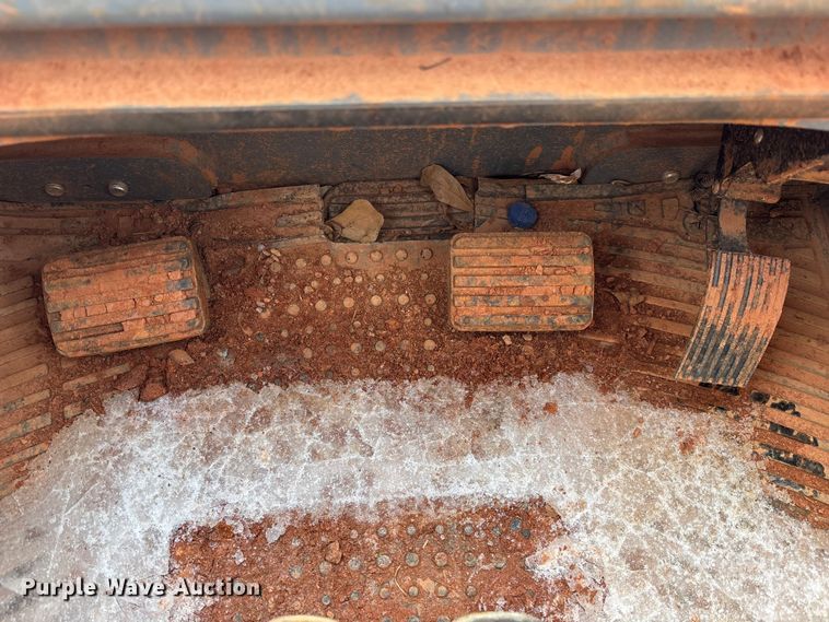 image for item YA2087 2025 Takeuchi TL8R-2 tracked skid steer loader