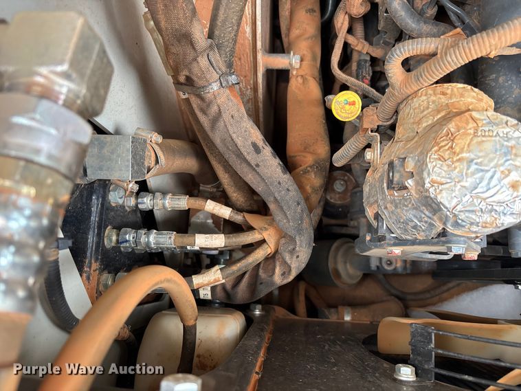 image for item YA2087 2025 Takeuchi TL8R-2 tracked skid steer loader