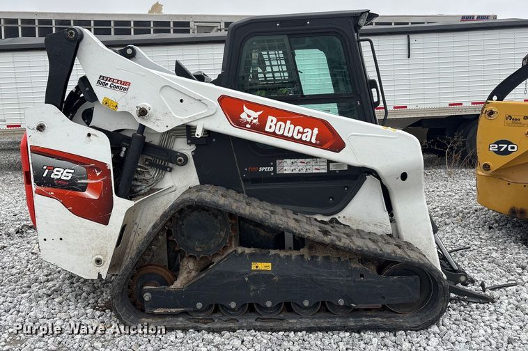 image for item YA2107 2023 Bobcat T86 R-Series tracked skid steer loader