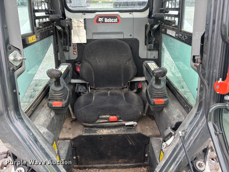 image for item YA2107 2023 Bobcat T86 R-Series tracked skid steer loader