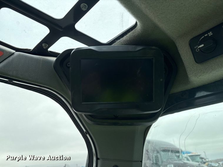 image for item YA2107 2023 Bobcat T86 R-Series tracked skid steer loader