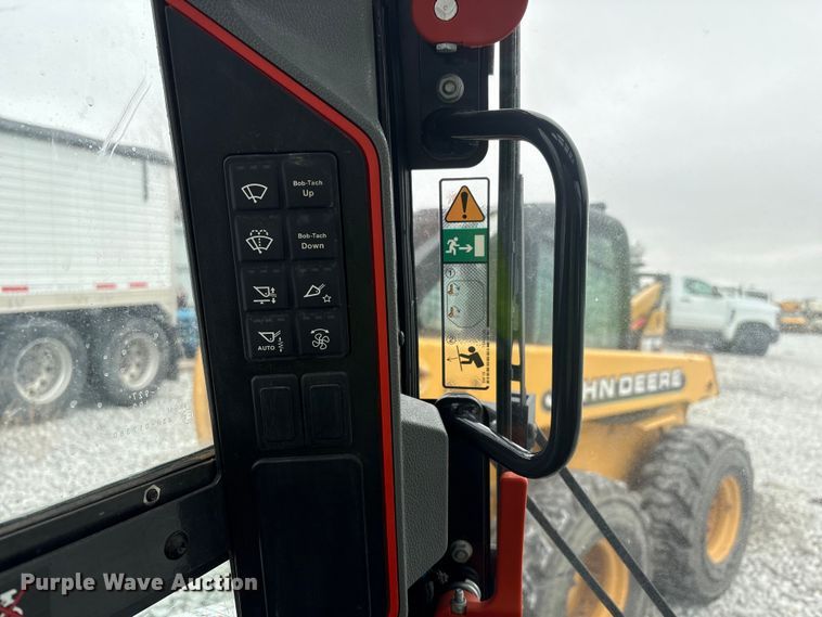 image for item YA2107 2023 Bobcat T86 R-Series tracked skid steer loader