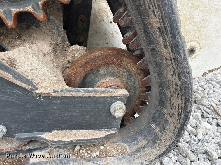 image for item YA2107 2023 Bobcat T86 R-Series tracked skid steer loader