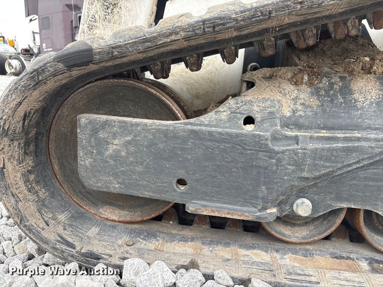 image for item YA2107 2023 Bobcat T86 R-Series tracked skid steer loader