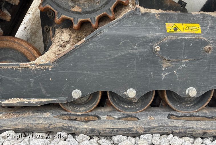 image for item YA2107 2023 Bobcat T86 R-Series tracked skid steer loader