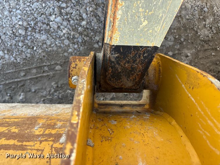 image for item YA2164 2019 John Deere 310L backhoe