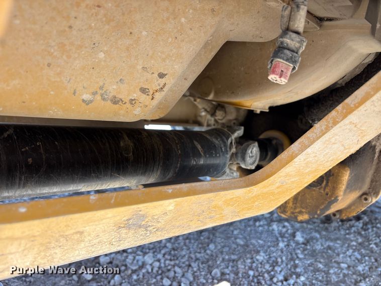 image for item YA2164 2019 John Deere 310L backhoe