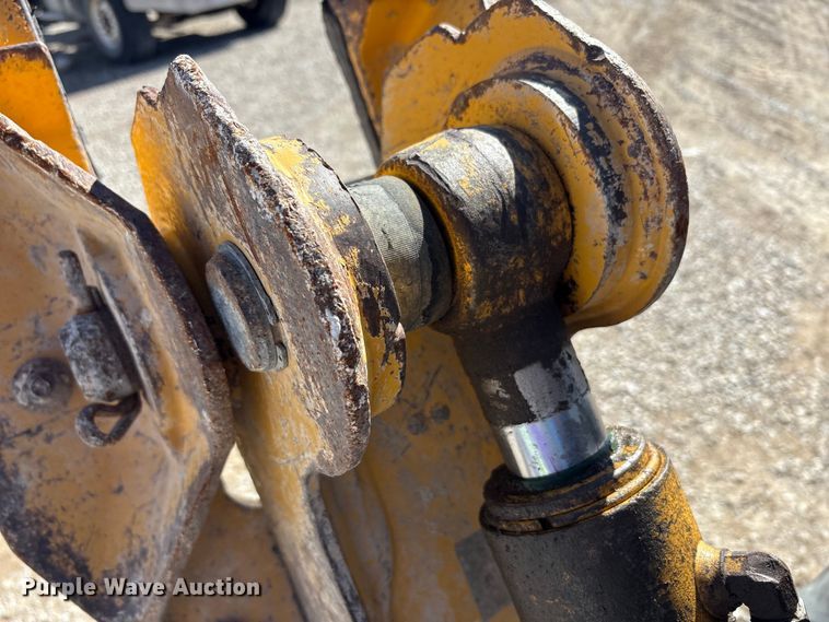 image for item YA2164 2019 John Deere 310L backhoe