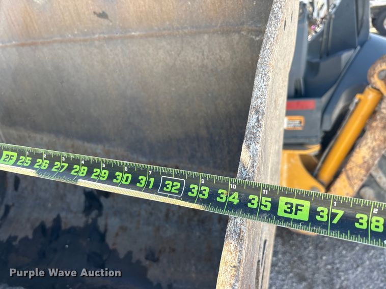 image for item YA2164 2019 John Deere 310L backhoe