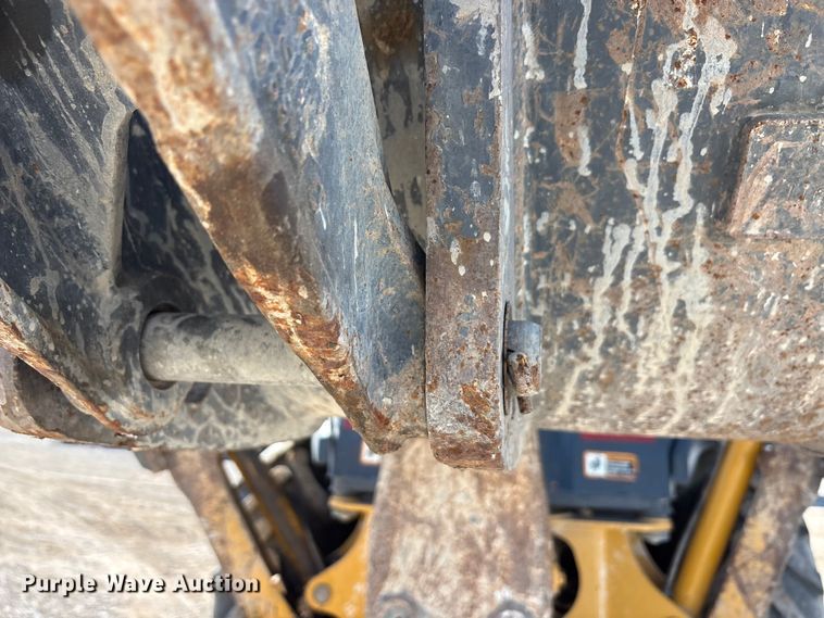 image for item YA2164 2019 John Deere 310L backhoe