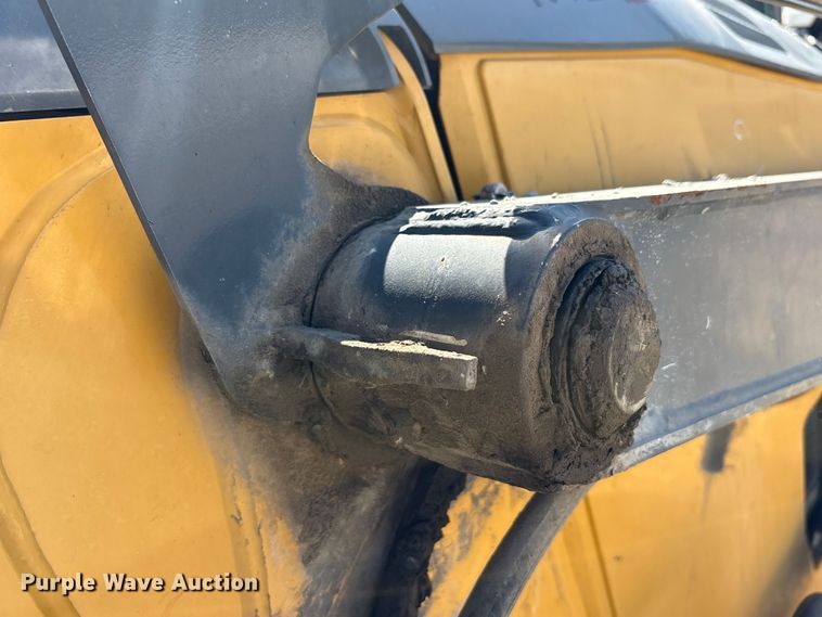 image for item YA2164 2019 John Deere 310L backhoe