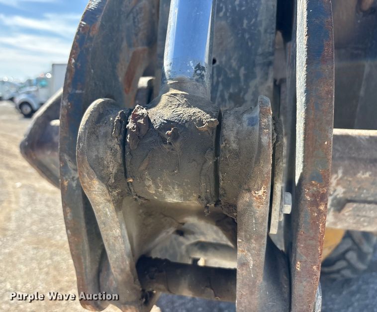 image for item YA2164 2019 John Deere 310L backhoe