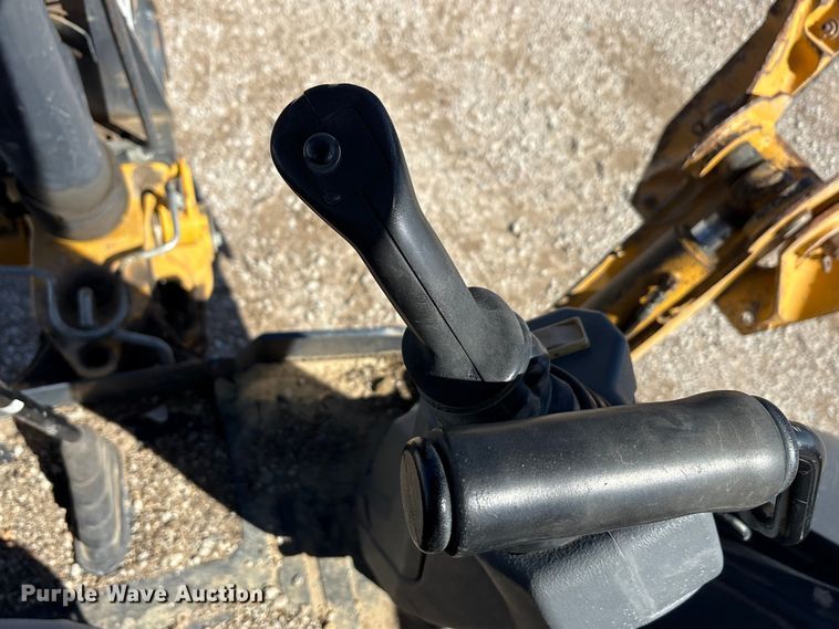 image for item YA2164 2019 John Deere 310L backhoe