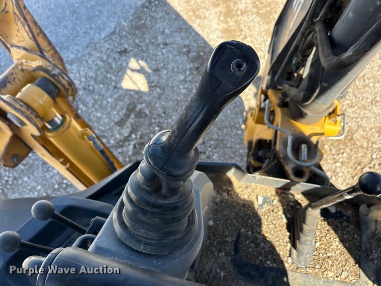 image for item YA2164 2019 John Deere 310L backhoe