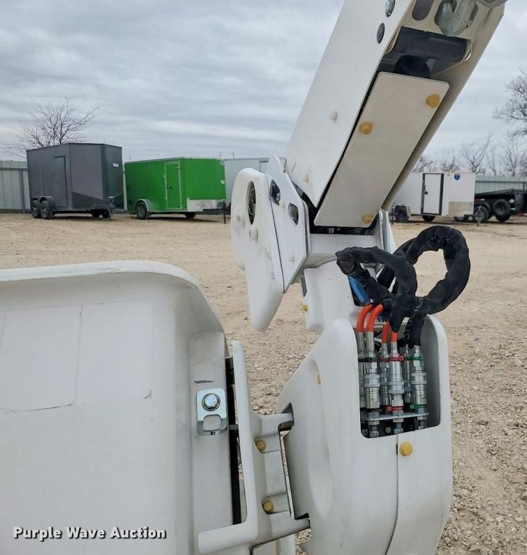 image for item YA2168 Bucket lift